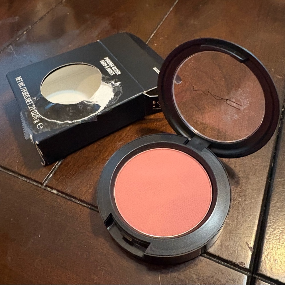 MAC Cosmetics Powder Blush Desert Rose BNIB